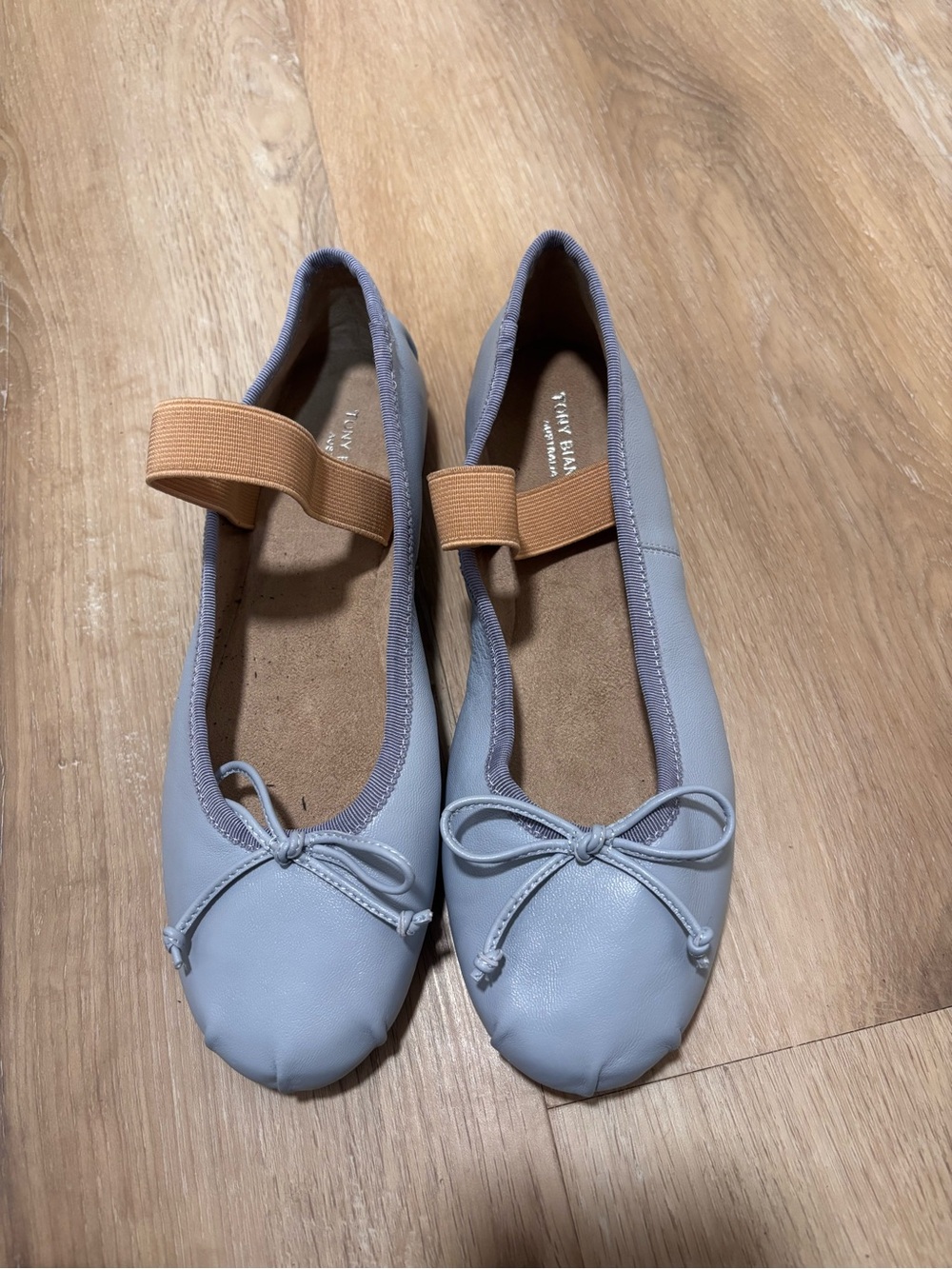 Tony Bianco Ballet Flats size 5.5 new no Box